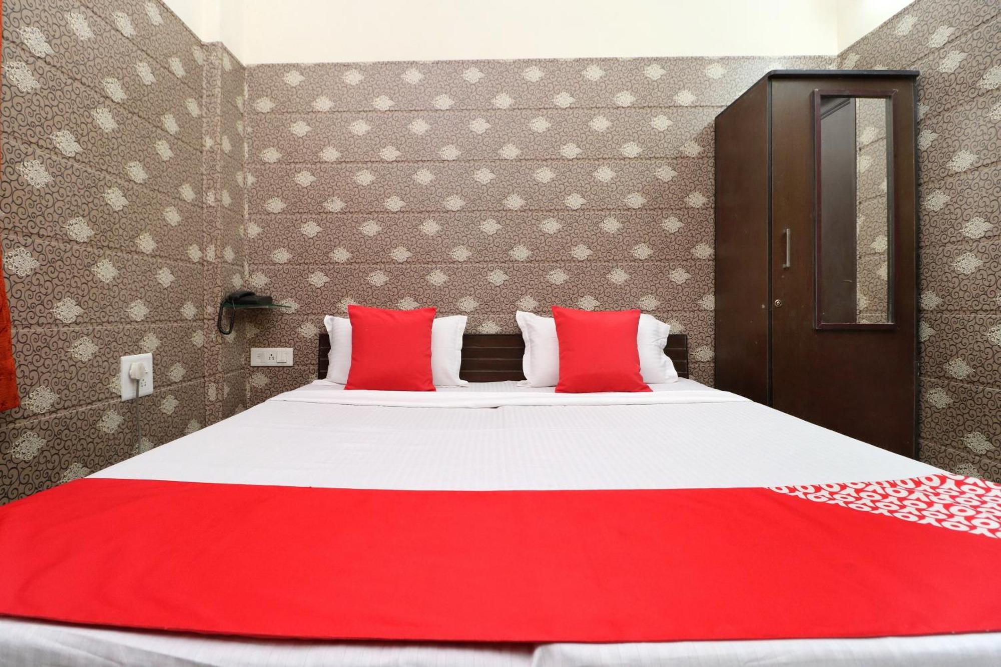 Hotel O Mall Residency Амритсар Экстерьер фото