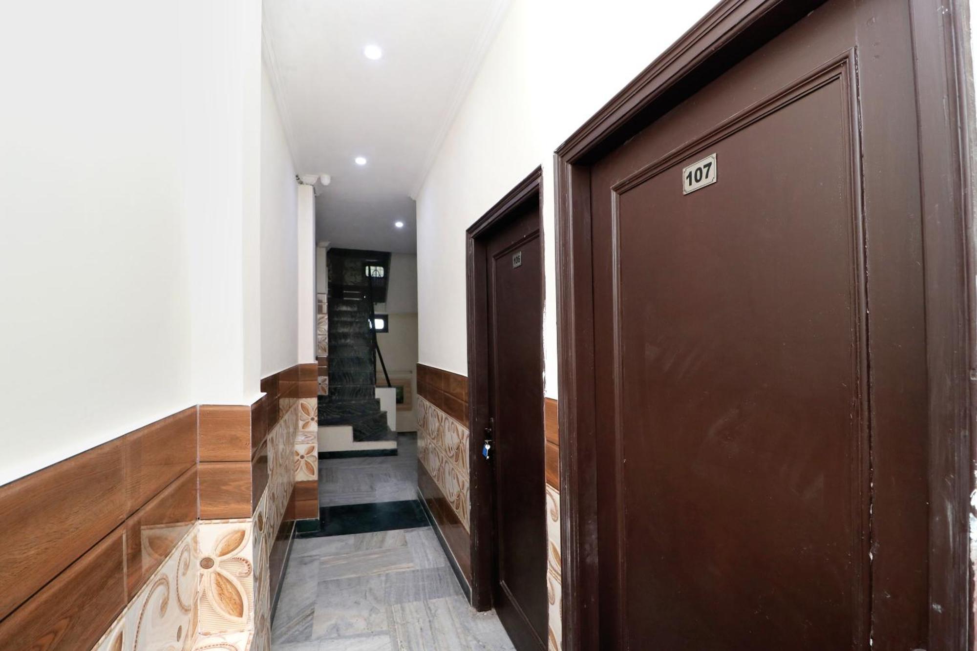 Hotel O Mall Residency Амритсар Экстерьер фото