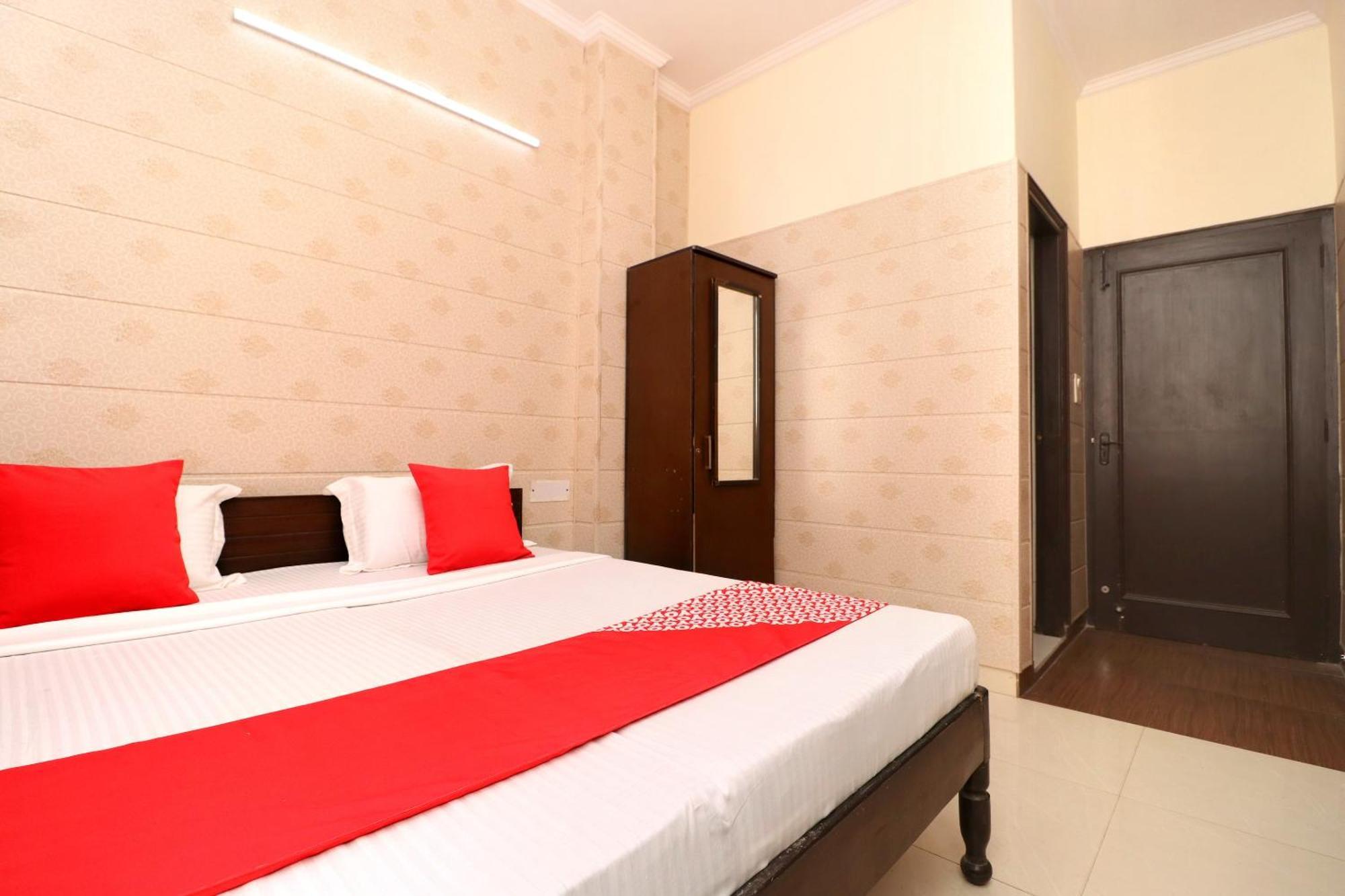 Hotel O Mall Residency Амритсар Экстерьер фото