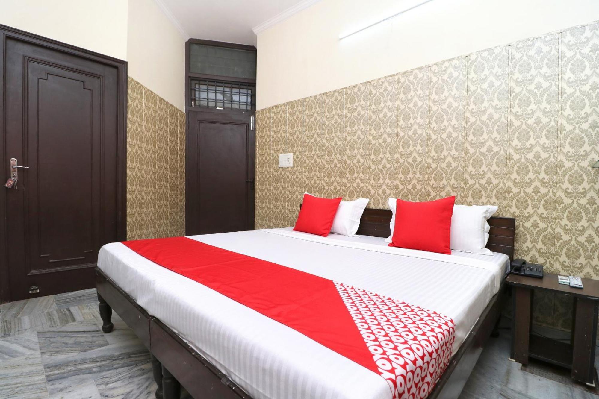 Hotel O Mall Residency Амритсар Экстерьер фото