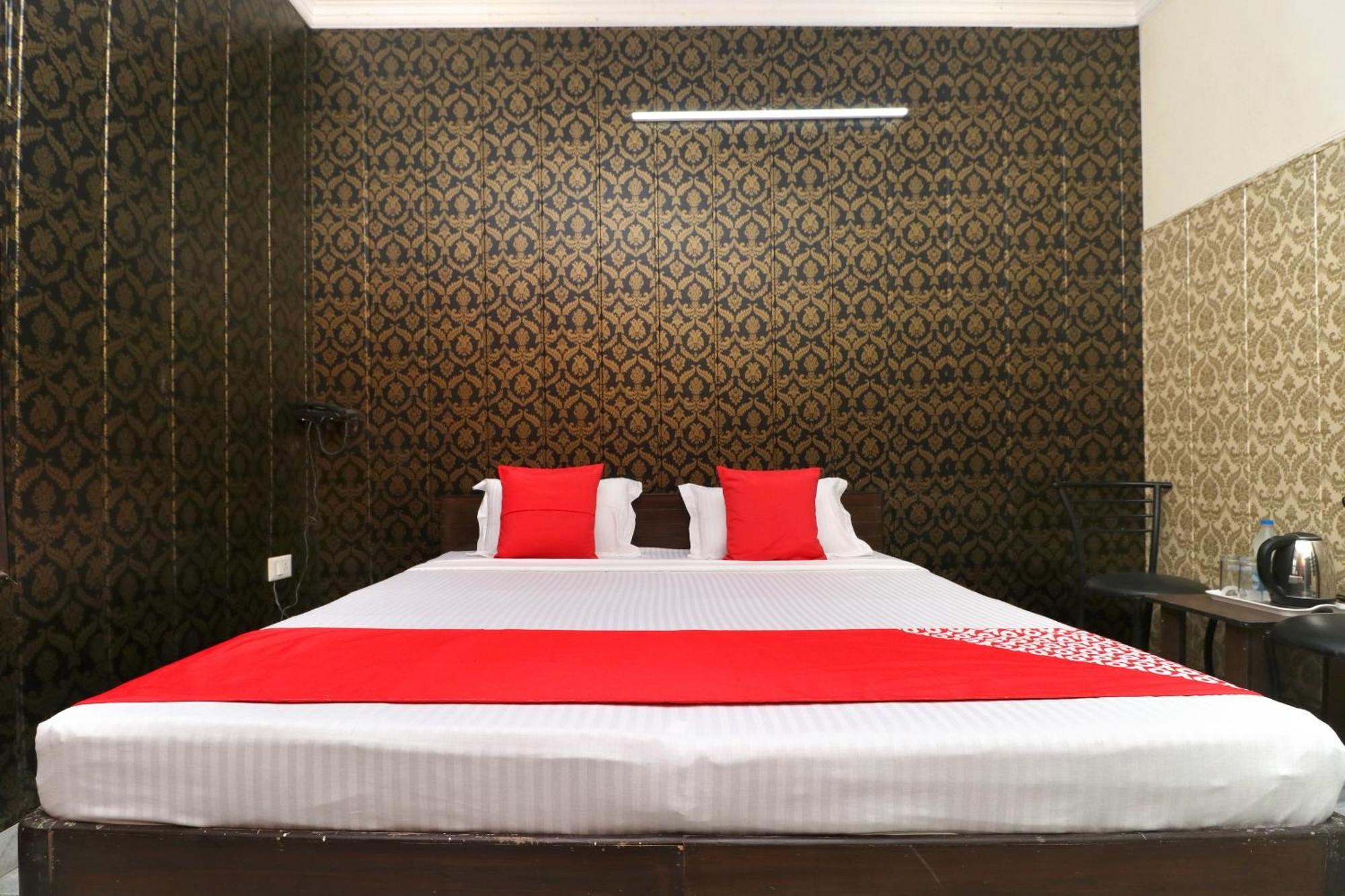Hotel O Mall Residency Амритсар Экстерьер фото